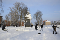 Участие студентов Смоленского казачьего института промышленных технологий и бизнеса в городском субботнике 